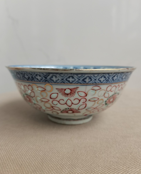 古玩陶瓷玲瓏瓷龍紋碗拍賣，當前價格1900元