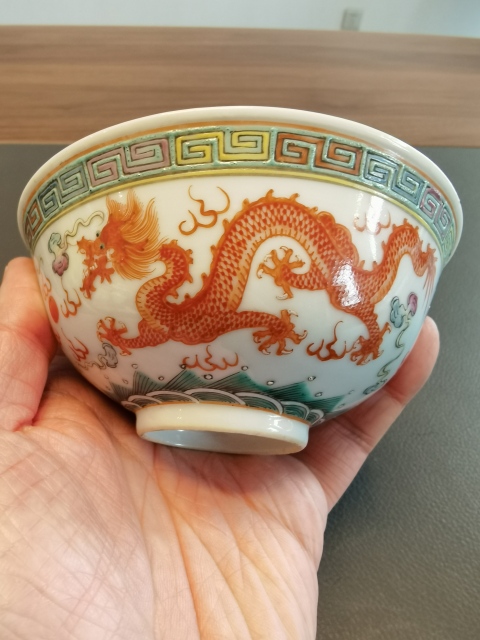 中国 清朝大清 粉彩茶碗 乾隆年製在銘 唐物 大清乾隆年製 款 緑釉 色釉 粉彩 十錦手 茶碗 鉢 / 中国美術 清
