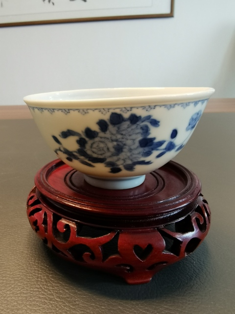 古玩陶瓷大清光緒年製官窯本朝款青花花卉紋茶圓拍賣,當前價格3500元
