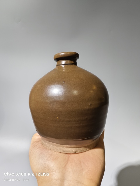 古玩陶瓷明代·褐釉瓶拍賣，當前價格1808元