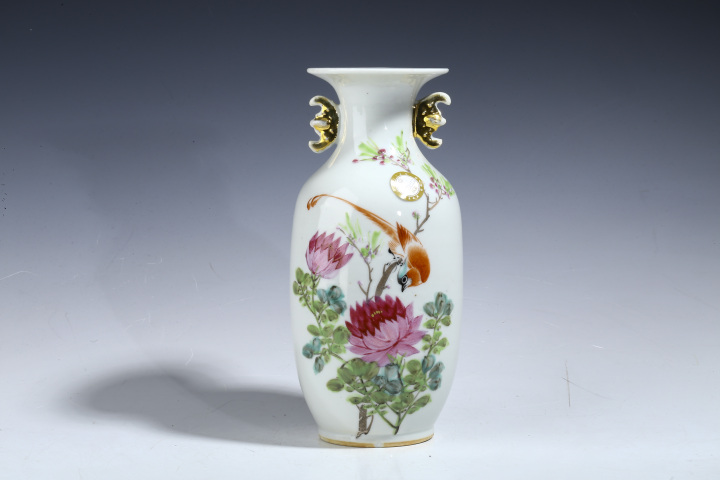 古玩陶瓷清光緒·淺絳彩花鳥紋雙耳瓶拍賣，當前價格768元