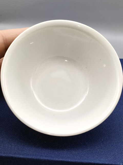 古玩陶瓷清末民初，豆青釉茶碗拍賣，當前價格500元