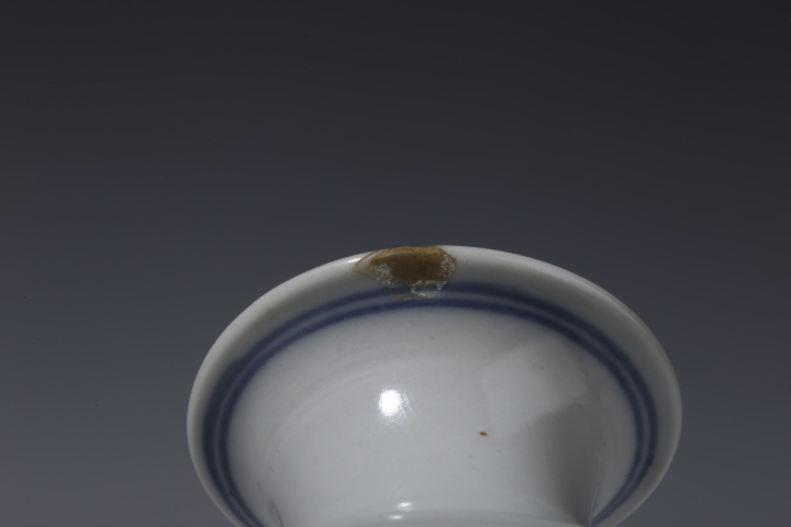 古玩陶瓷清中期·青花花卉紋瓶拍賣,當前價格0元