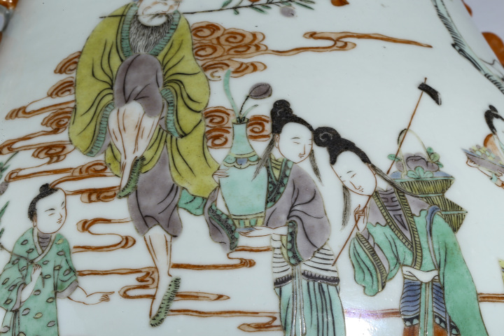 古玩陶瓷·五彩群仙祝壽紋雙螭龍耳尊
真品鑒賞圖