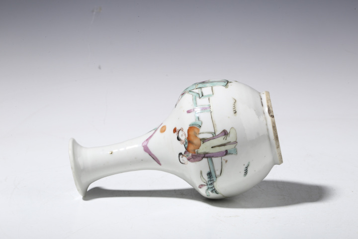 古玩陶瓷清晚·粉彩人物故事紋撇口瓶
拍賣，當前價格0元