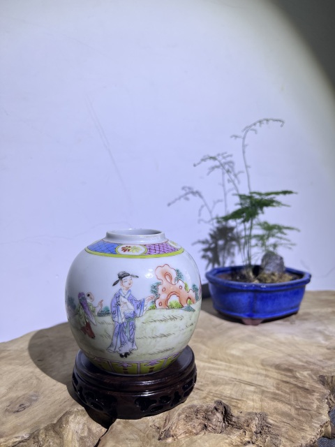 古玩陶瓷【精品細路民窯】粉彩攜琴訪友人物故事紋小罐拍賣,當前價格3000元