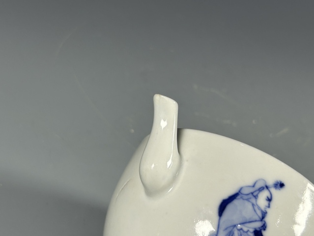 古玩陶瓷晚清·青花無雙譜人物參壺拍賣,當前價格1700元