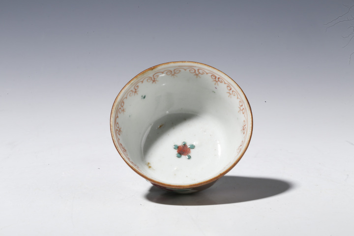 粉彩花樹紋杯 雍正御製 款 金彩 清時代 擺件 中国古玩唐物骨董時代物 A825 粉彩花樹紋杯 雍正御製 款 金彩 清時代 擺件 中国古玩唐物骨董