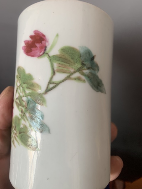 古玩陶瓷粉彩花鳥紋筆筒拍賣,當前價格2800元