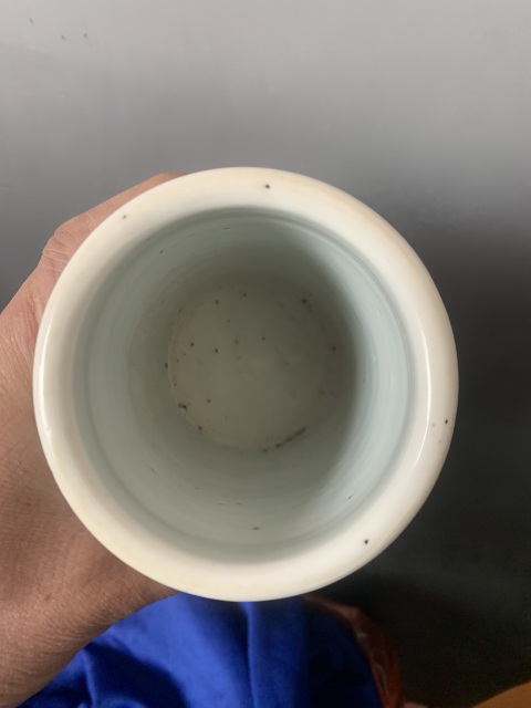 古玩陶瓷粉彩花鳥紋筆筒拍賣,當前價格2800元