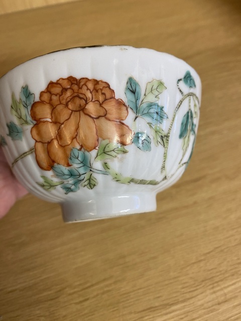古玩陶瓷清晚期一品富貴瓜棱花卉紋粉彩蓋碗拍賣,當前價格1800元