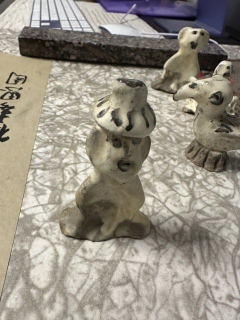 古玩陶瓷遼金白釉點彩擺件拍賣,當(dāng)前價格3000元