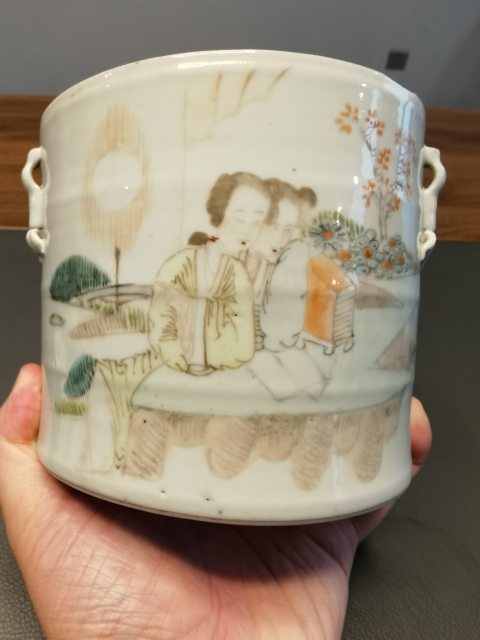 古玩陶瓷御窯廠畫師馬慶云大師淺絳彩二喬圖蓋缸拍賣，當(dāng)前價(jià)格1980元