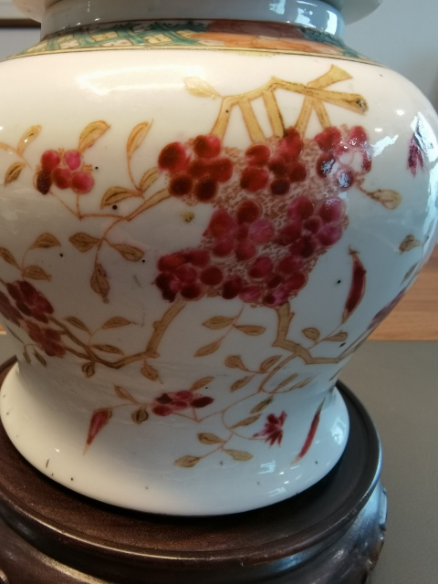 古玩陶瓷粉彩花卉紋將軍罐拍賣,當(dāng)前價格1750元
