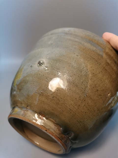 古玩陶瓷明末清初·青釉罐真品鑒賞圖