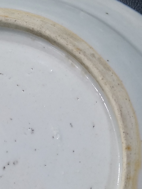 古玩陶瓷清中期青花山水人物紋折沿盤拍賣,當前價格1800元