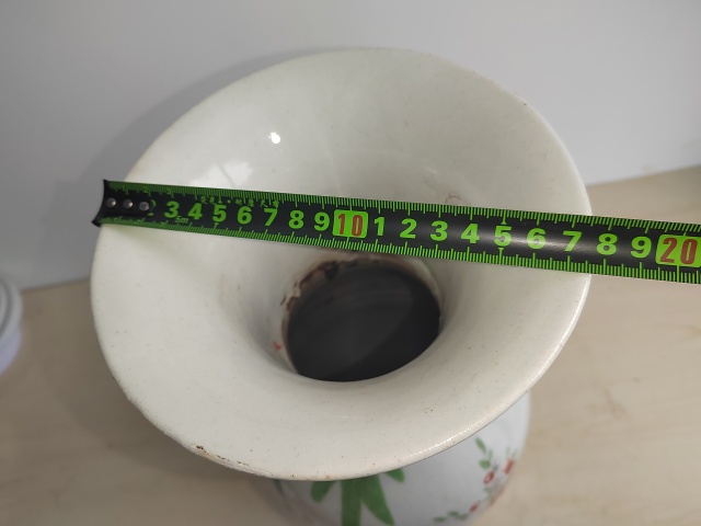 古玩陶瓷花鳥紋彩繪瓶拍賣，當前價格400元