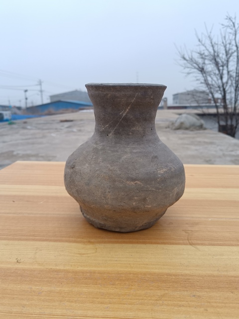 古玩陶瓷漢代~灰陶撇口瓶拍賣,當(dāng)前價(jià)格0元
