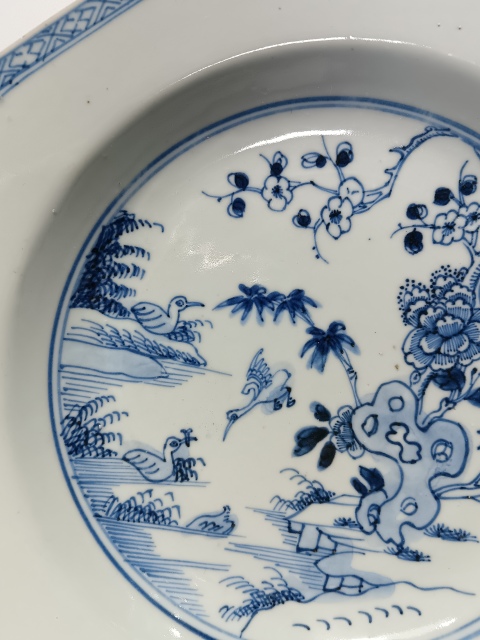 古玩陶瓷清中期?青花洞石花鳥盤拍賣，當前價格1680元