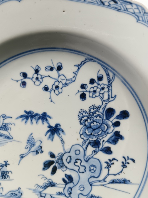 古玩陶瓷清中期?青花洞石花鳥盤拍賣，當前價格1680元