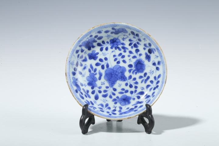 古玩陶瓷清康熙·青花纏枝花卉紋小盤
真品鑒賞圖