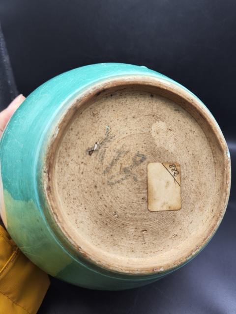 古玩陶瓷松石綠釉開光墨彩山水人物紋蓋罐拍賣,當前價格2280元