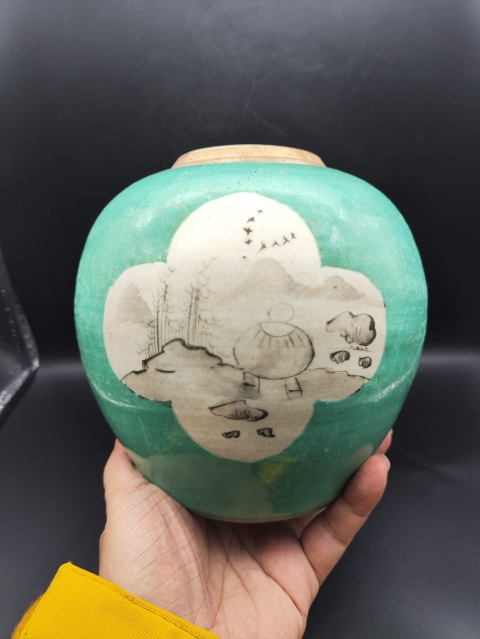 古玩陶瓷松石綠釉開光墨彩山水人物紋蓋罐拍賣,當前價格2280元