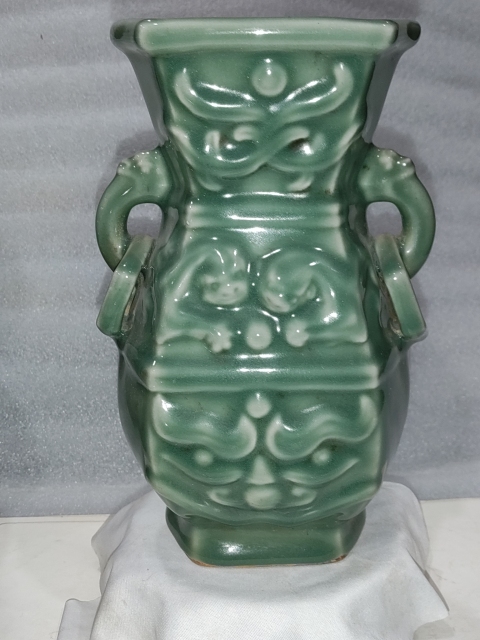 古玩雜項瓷瓶拍賣,當前價格228元