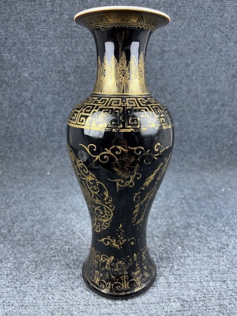 古玩陶瓷烏金釉描金觀音瓶拍賣，當(dāng)前價(jià)格4288元