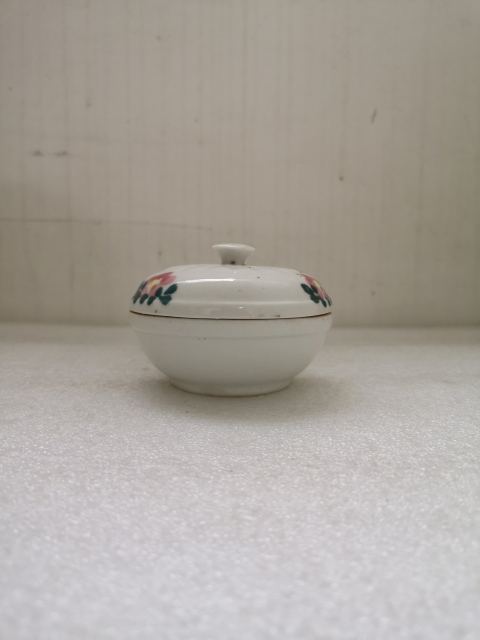 古玩陶瓷粉彩花卉紋粉盒拍賣，當前價格398元