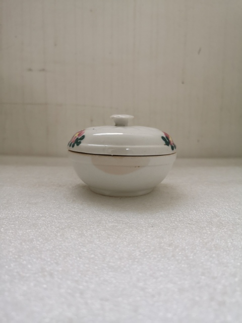 古玩陶瓷粉彩花卉紋粉盒拍賣，當前價格398元