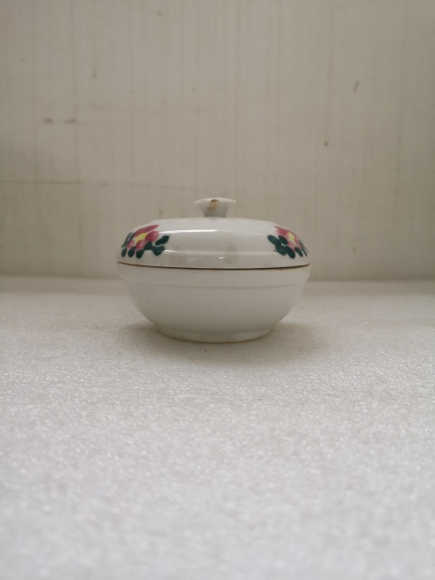 古玩陶瓷粉彩花卉紋粉盒拍賣，當前價格398元