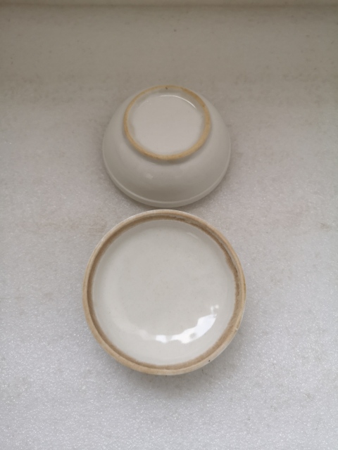 古玩陶瓷粉彩花卉紋粉盒拍賣，當前價格398元