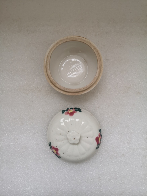 古玩陶瓷粉彩花卉紋粉盒拍賣，當前價格398元