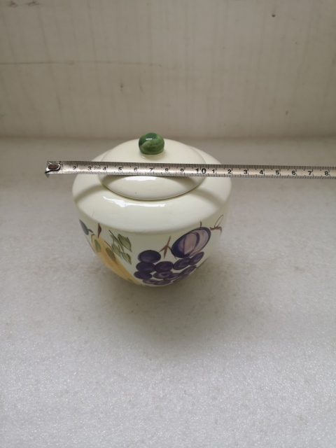 古玩陶瓷粉彩瓜果紋蓋罐拍賣，當(dāng)前價格298元