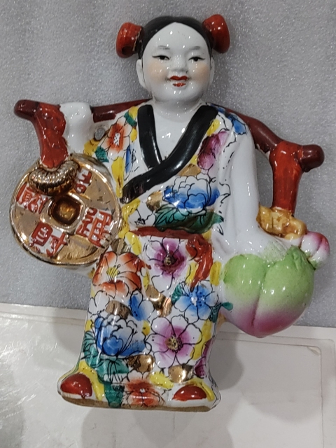 古玩陶瓷粉彩招財(cái)童子擺件拍賣,當(dāng)前價(jià)格588元