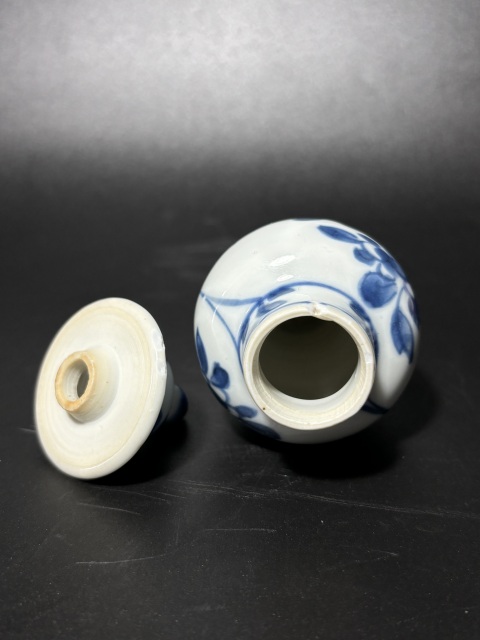 古玩陶瓷清康熙·青花洞石花卉紋將軍瓶拍賣，當前價格1288元