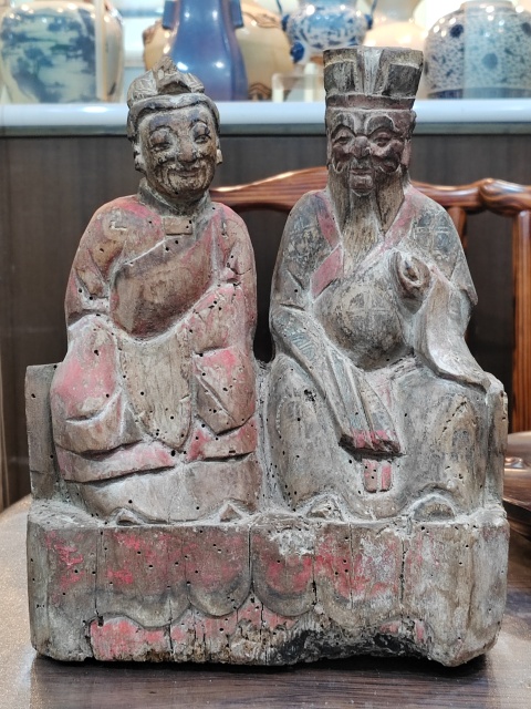清中期木雕土地公土地婆拍賣，當前價格2800元