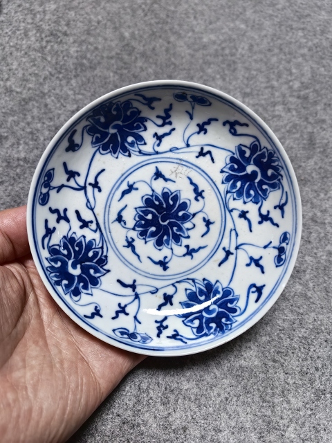 古玩陶瓷光緒-青花六字款纏枝花卉紋盤拍賣，當前價格2600元