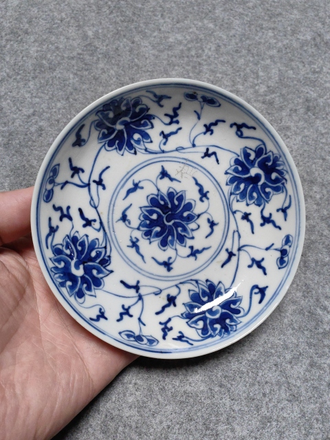 古玩陶瓷光緒-青花六字款纏枝花卉紋盤拍賣，當前價格2600元