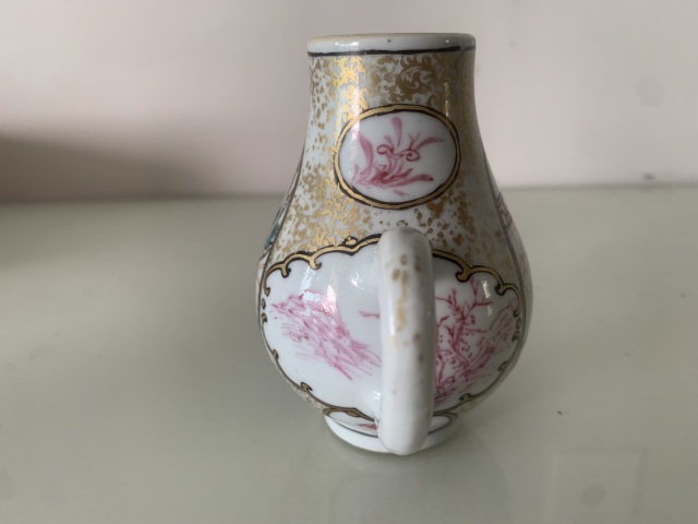 古玩陶瓷侍女嬰戲圖執(zhí)壺拍賣，當前價格4888元