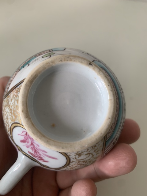 古玩陶瓷侍女嬰戲圖執(zhí)壺拍賣，當前價格4888元