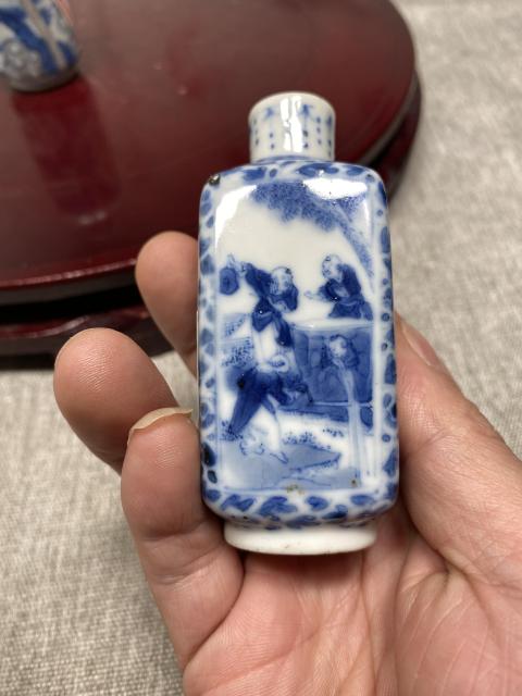 古玩陶瓷司馬光砸缸青花鼻煙壺拍賣,當(dāng)前價格8800元