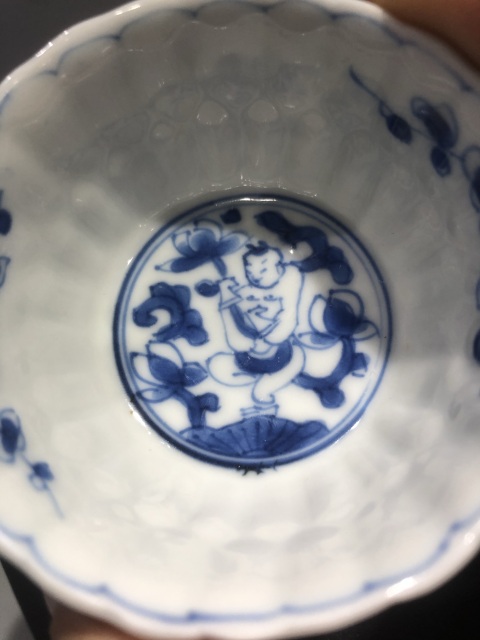 古玩陶瓷（精品品茗杯）清-康熙-連生貴子圖-花口品茗杯拍賣，當前價格1962元
