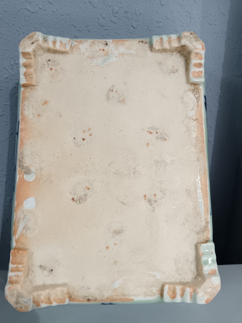 古玩陶瓷民國豆青釉地青花牡丹紋水仙盆拍賣,當前價格2300元