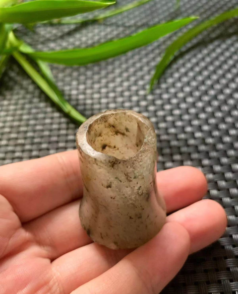 古玩玉器清晚期翡翠大煙槍嘴子拍賣,當前價格1580元