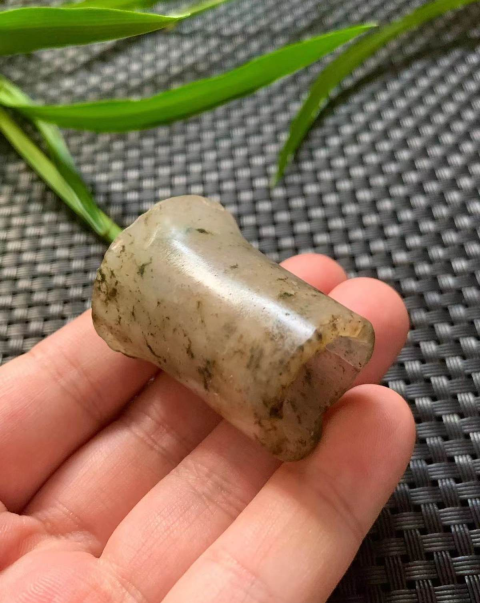 古玩玉器清晚期翡翠大煙槍嘴子拍賣,當前價格1580元
