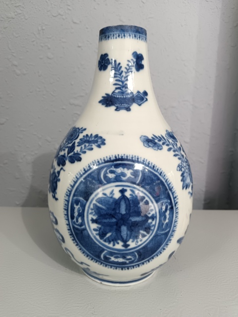 古玩陶瓷清乾隆名品菲茨休細路青花花卉瓶拍賣,當前價格3680元