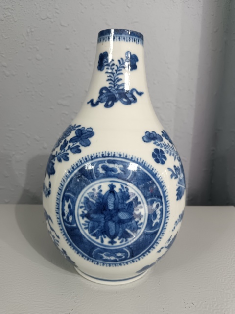 古玩陶瓷清乾隆名品菲茨休細路青花花卉瓶拍賣,當前價格3680元