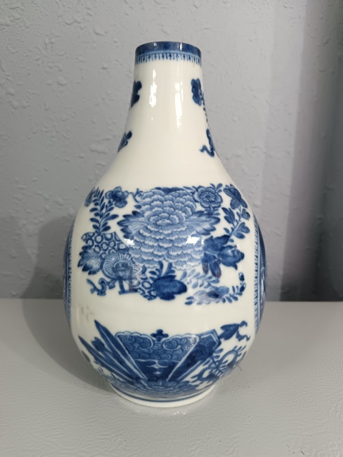古玩陶瓷清乾隆名品菲茨休細路青花花卉瓶拍賣,當前價格3680元